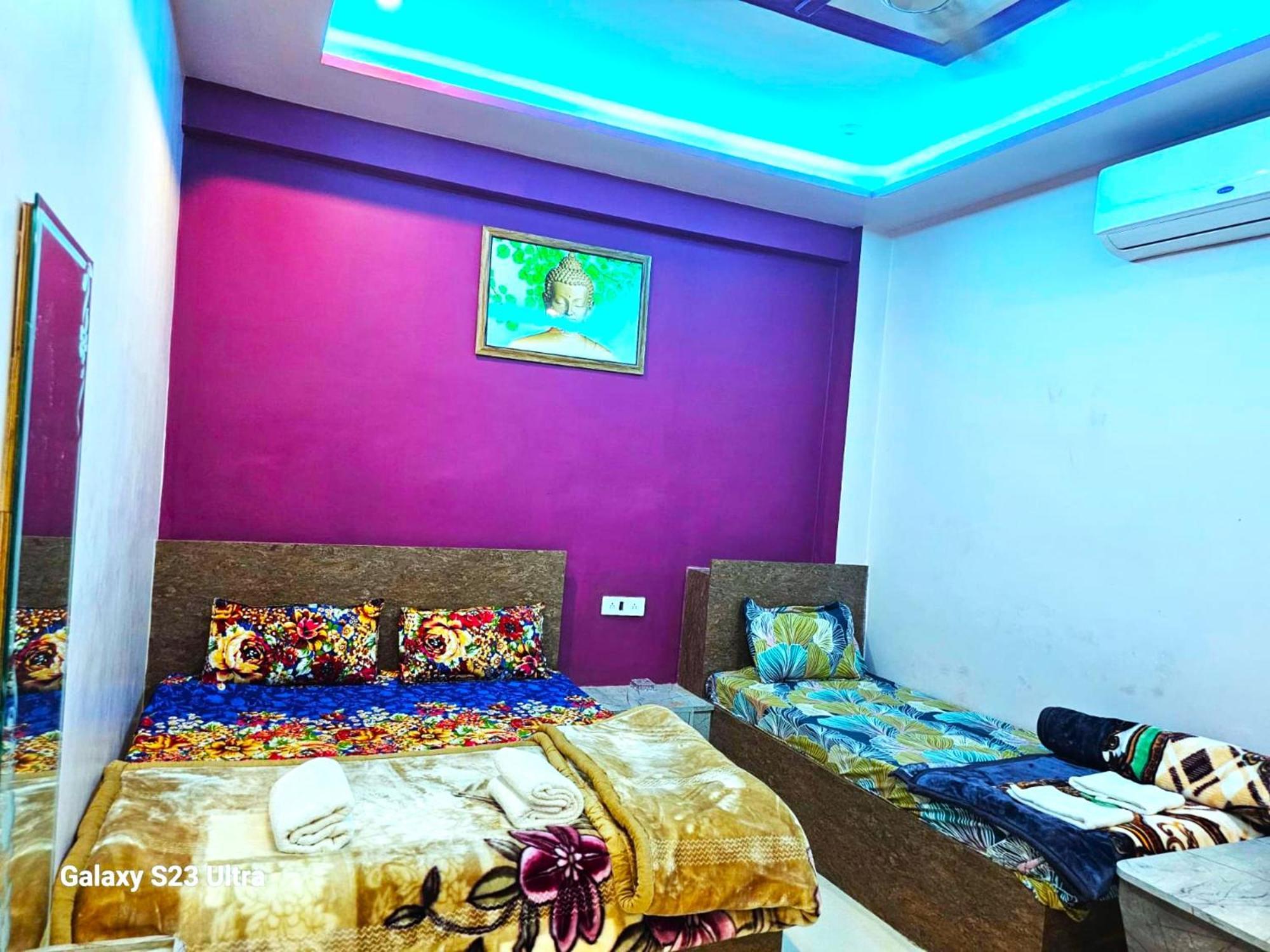 Hotel Kashi Inn Raj Ghat Варанаси Экстерьер фото